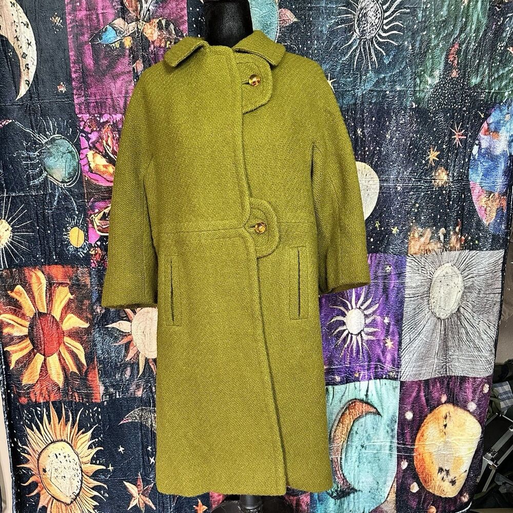 Vintage 50’s Mathews Chartreuse Wool Coat. Pockets. Mid Century Mod. Small. USA.
